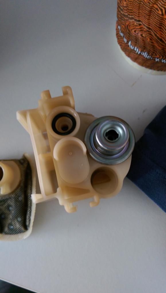DIY: 2007+ Fuel Pump and Strainer Service | Kawasaki Ninja