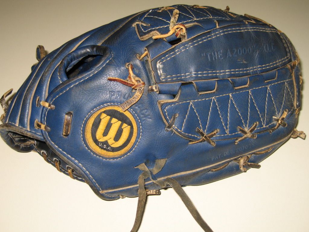 Blue Wilson A2000