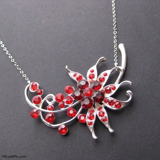 Cocktail Necklaces Photo Picture